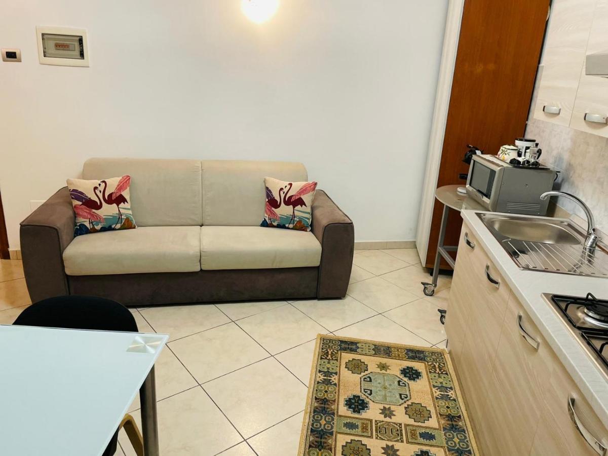 Apartament Casa Dei Fiori 3 Somma Lombardo Zewnętrze zdjęcie